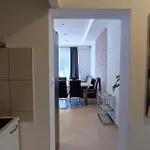 Lozina With Terrace Apartamento Podstrana