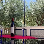 Lozina With Terrace Apartamento Podstrana